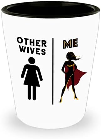 Moja supruga je moj heroj u keramičkoj čaši od 1,5 oz, čaša za druge žene, moja buduća supruga, najveća supruga superheroja na svijetu