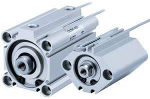 SMC kompaktni cilindar - standardni tip, provrt od 80 mm, 30 mm hod, kroz tip ugradnje rupe