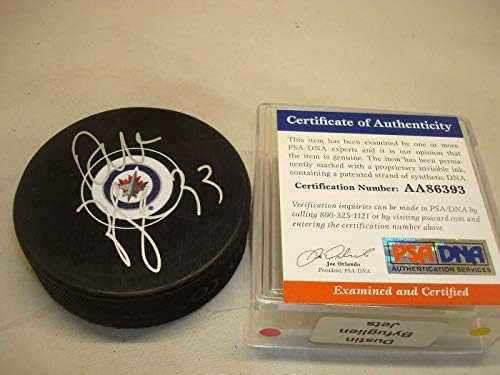 Dustin Baifuglien potpisao je hokejaški pak Vinnipeg Jets s autogramom od 1 do 1 do NHL pakova s autogramom